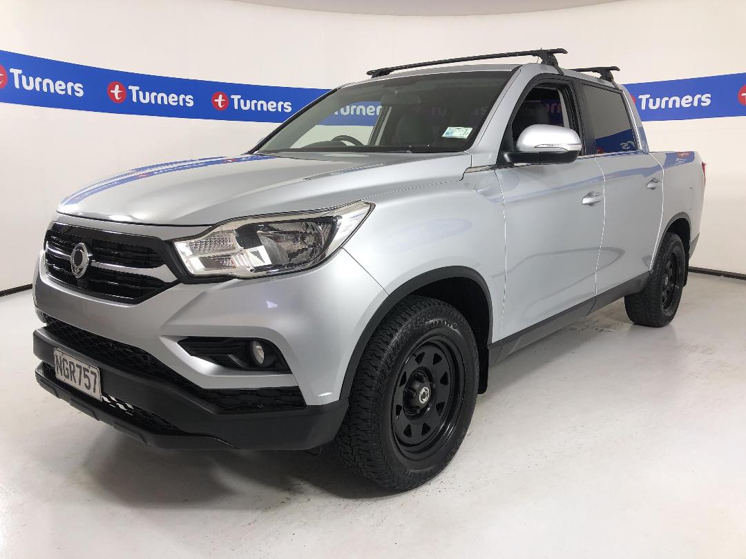 Photo '4' of Ssangyong Rhino