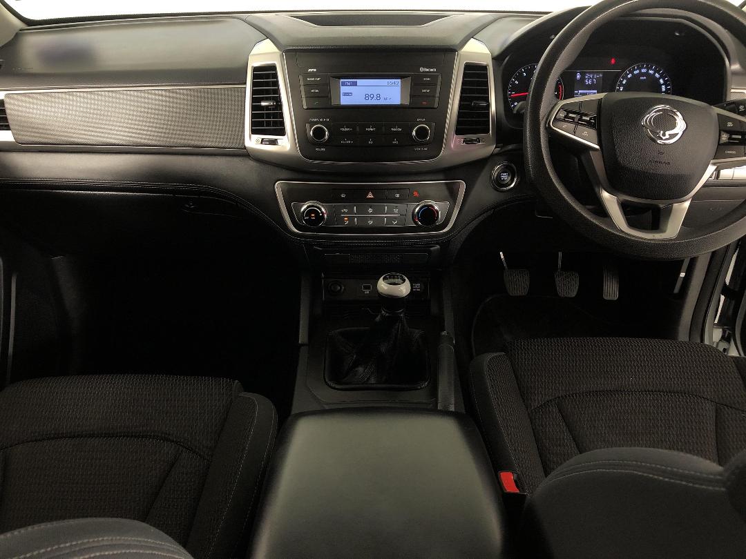 Photo '17' of Ssangyong Rhino