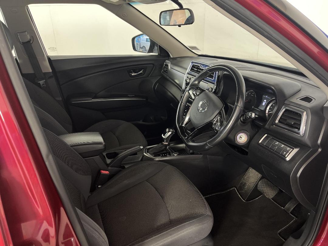 Photo '16' of Ssangyong Tivoli Photo '16' of Ssangyong Tivoli