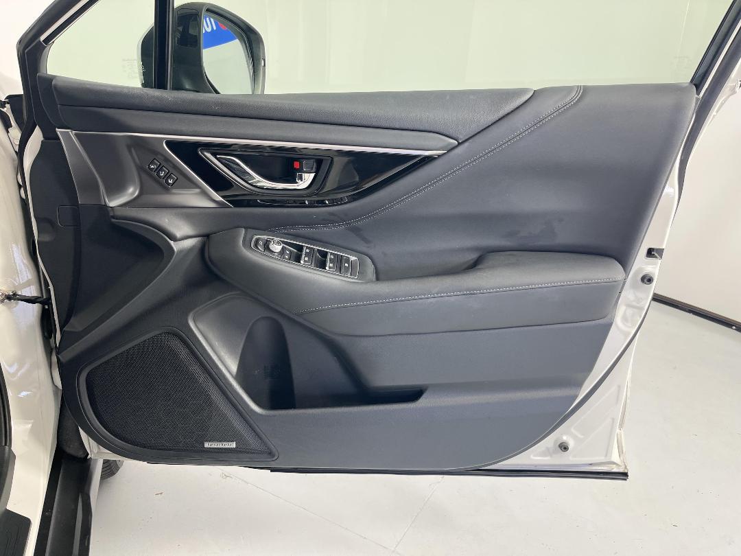 Photo '15' of Subaru Outback Photo '15' of Subaru Outback