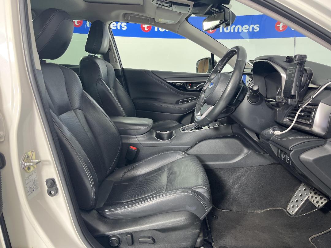 Photo '16' of Subaru Outback Photo '16' of Subaru Outback