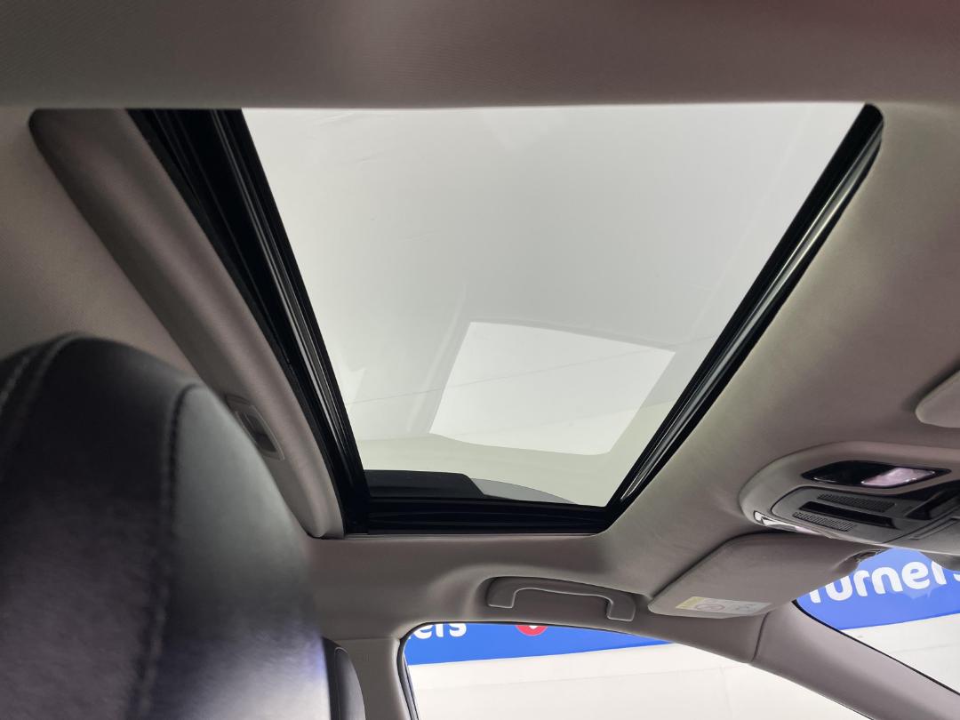 Photo '30' of Subaru Outback Photo '30' of Subaru Outback