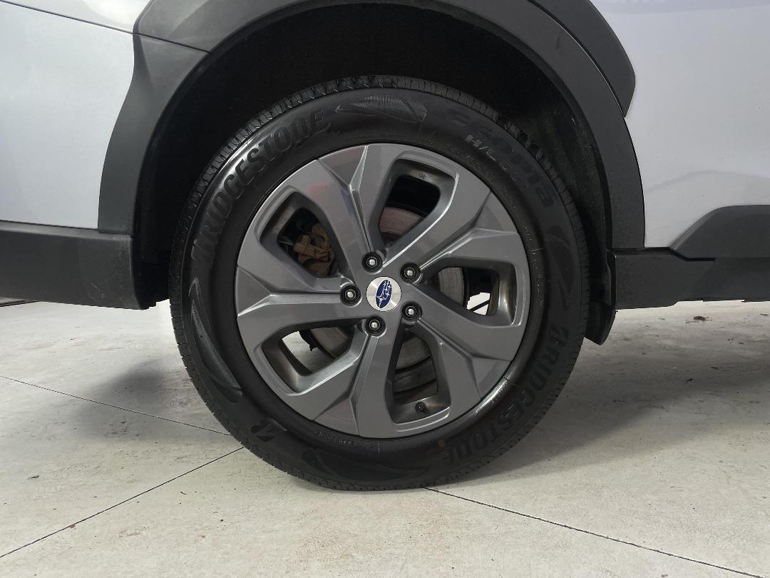 Photo '12' of Subaru Outback