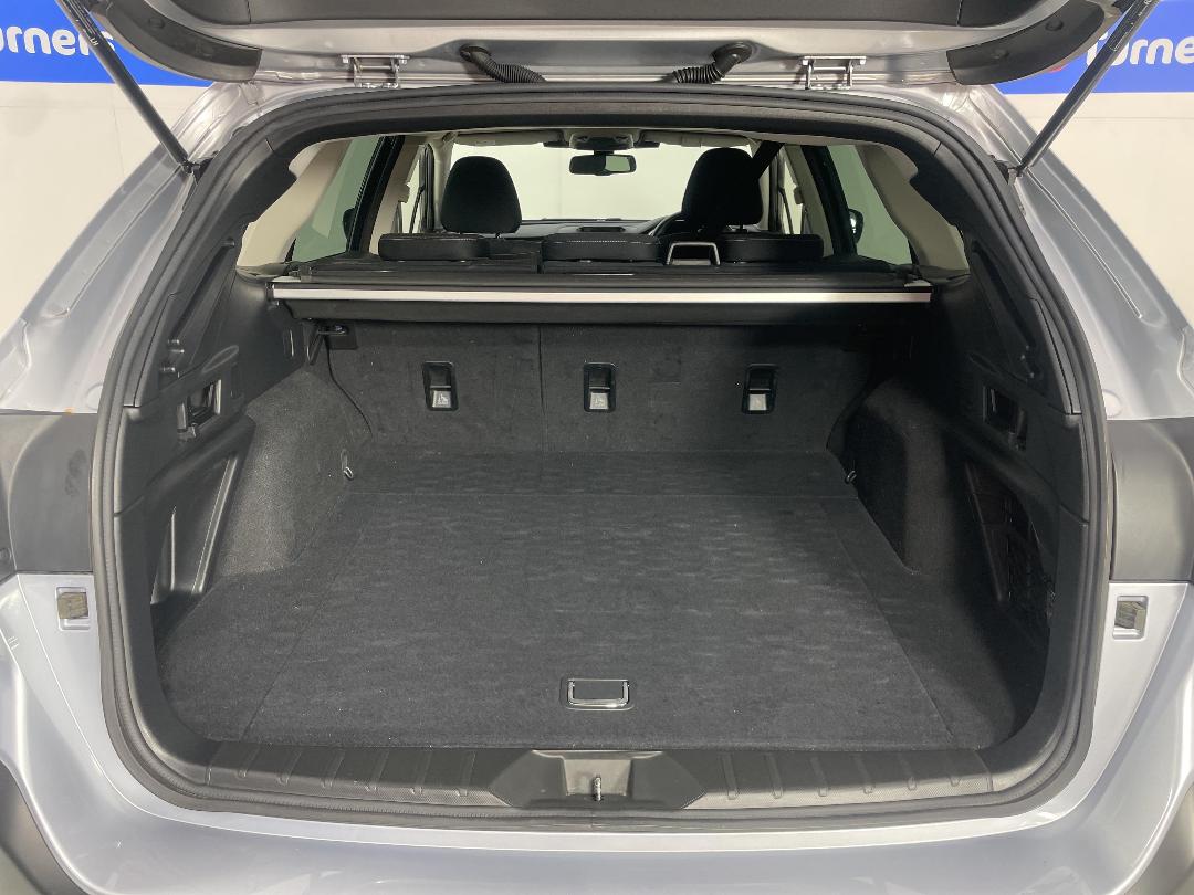 Photo '14' of Subaru Outback