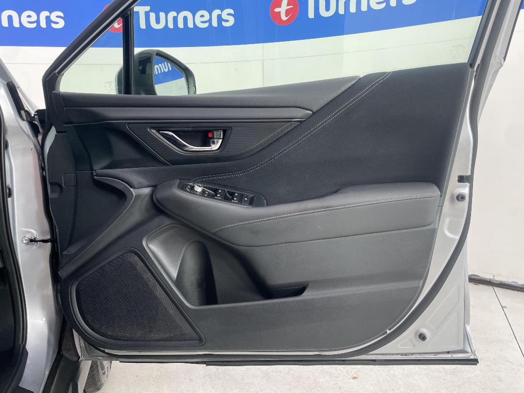 Photo '15' of Subaru Outback