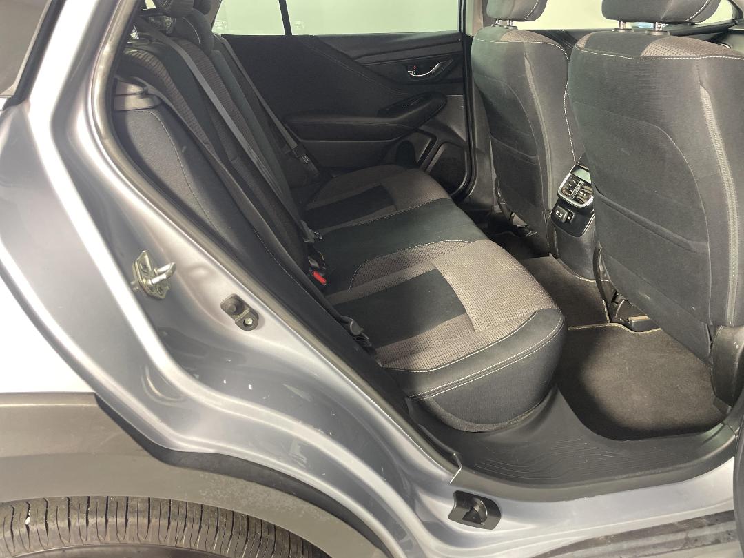 Photo '20' of Subaru Outback