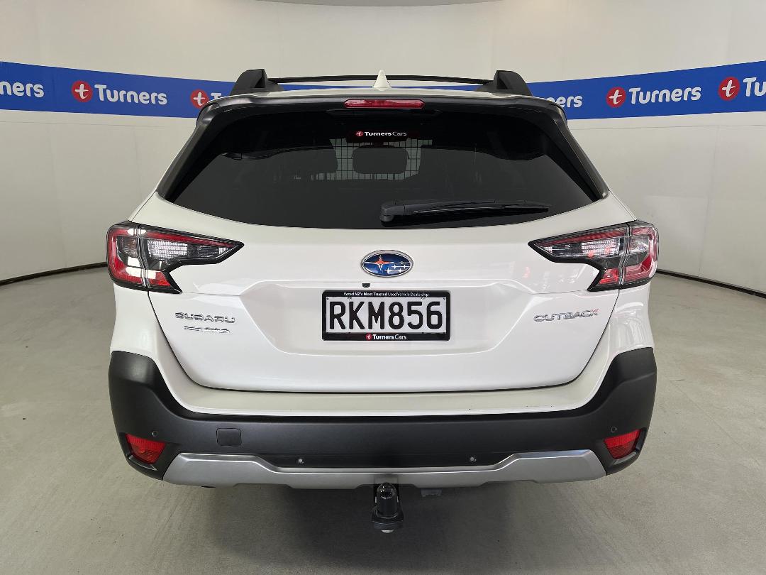 Photo '6' of Subaru Outback