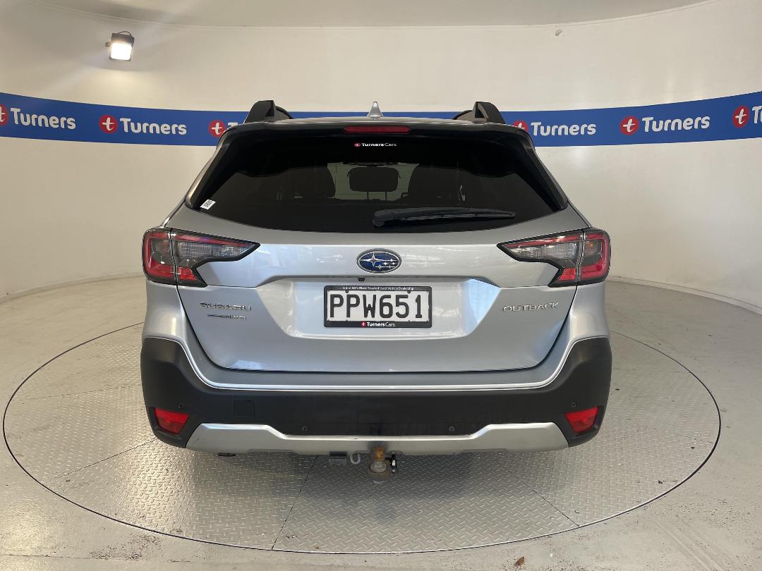 Photo '6' of Subaru Outback Photo '6' of Subaru Outback