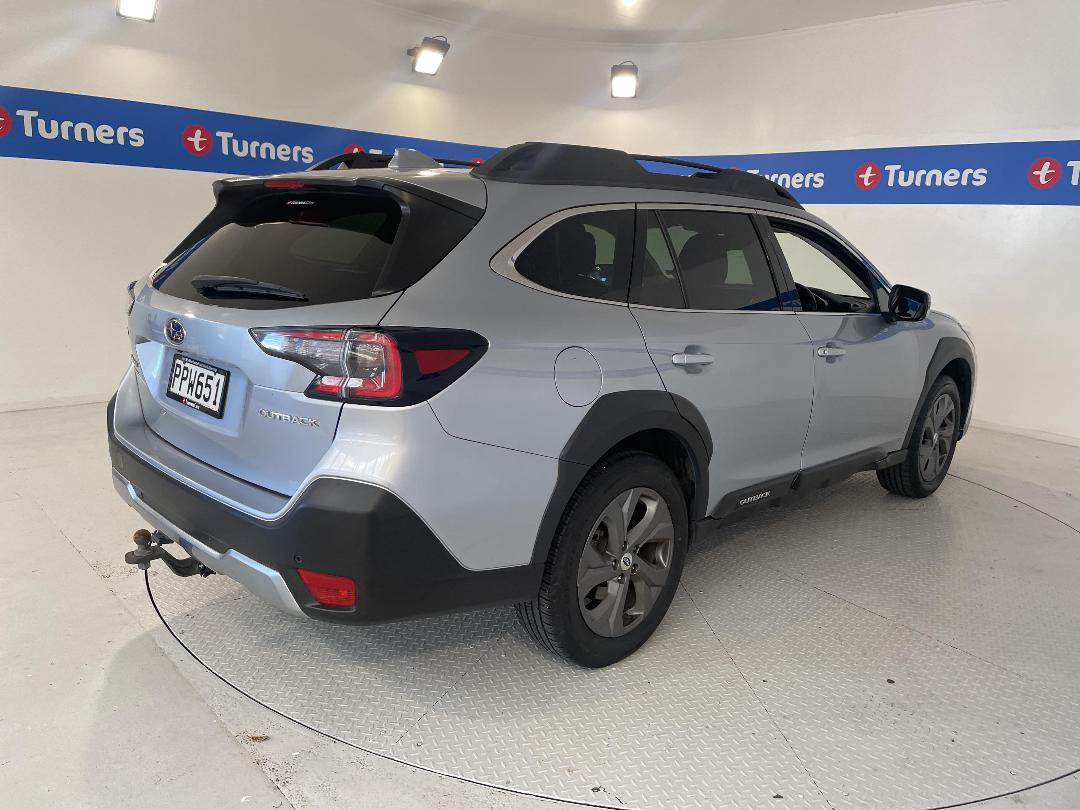 Photo '7' of Subaru Outback Photo '7' of Subaru Outback