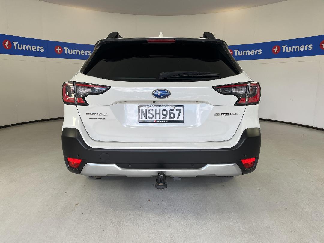 Photo '6' of Subaru Outback Photo '6' of Subaru Outback