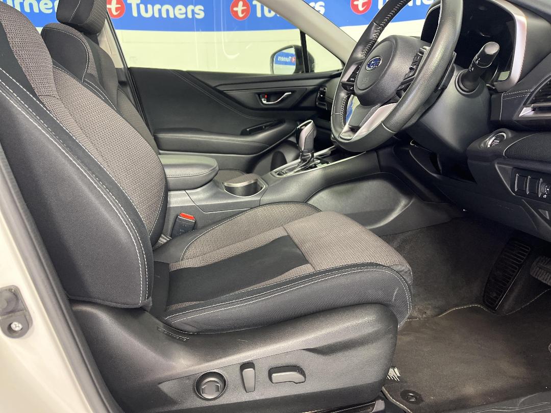 Photo '16' of Subaru Outback Photo '16' of Subaru Outback