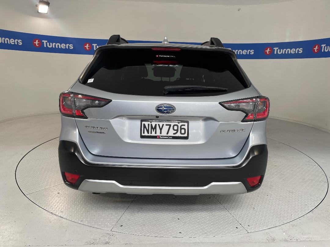 Photo '6' of Subaru Outback