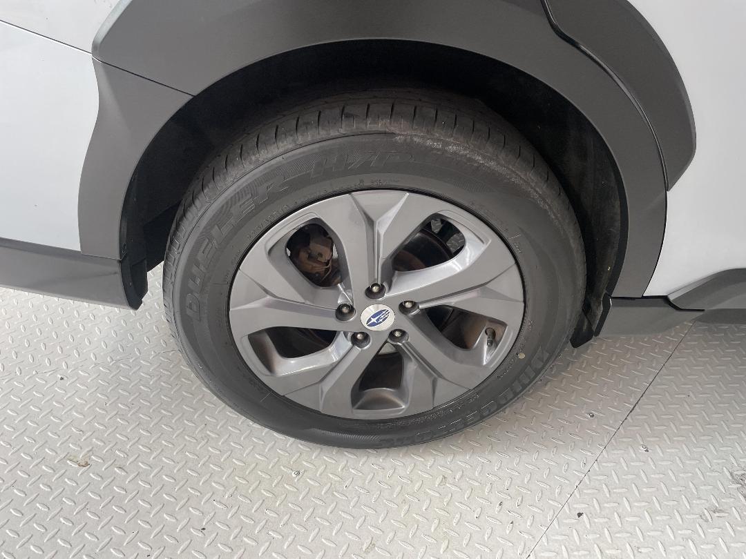 Photo '12' of Subaru Outback