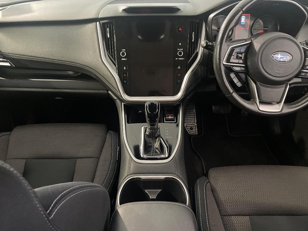 Photo '18' of Subaru Outback