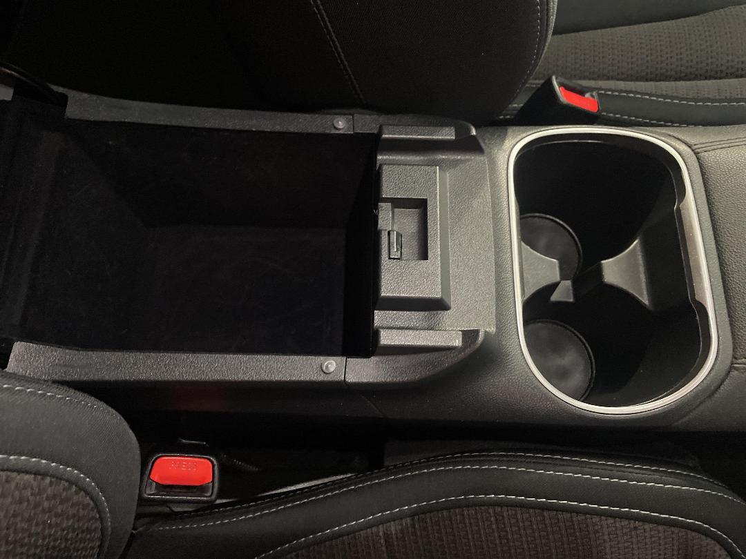 Photo '32' of Subaru Outback