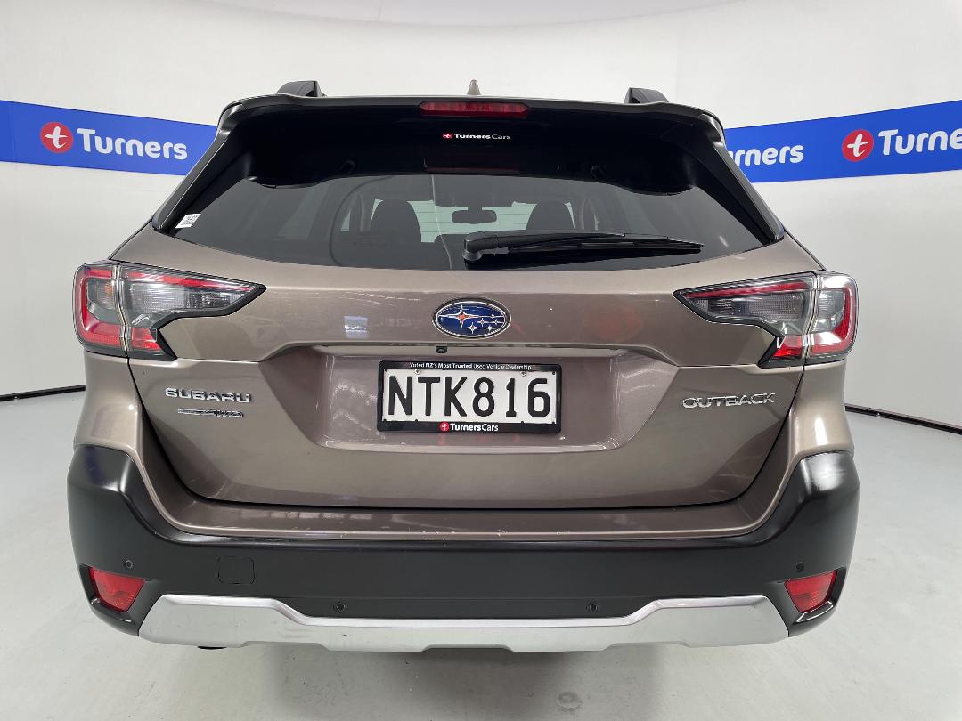 Photo '6' of Subaru Outback