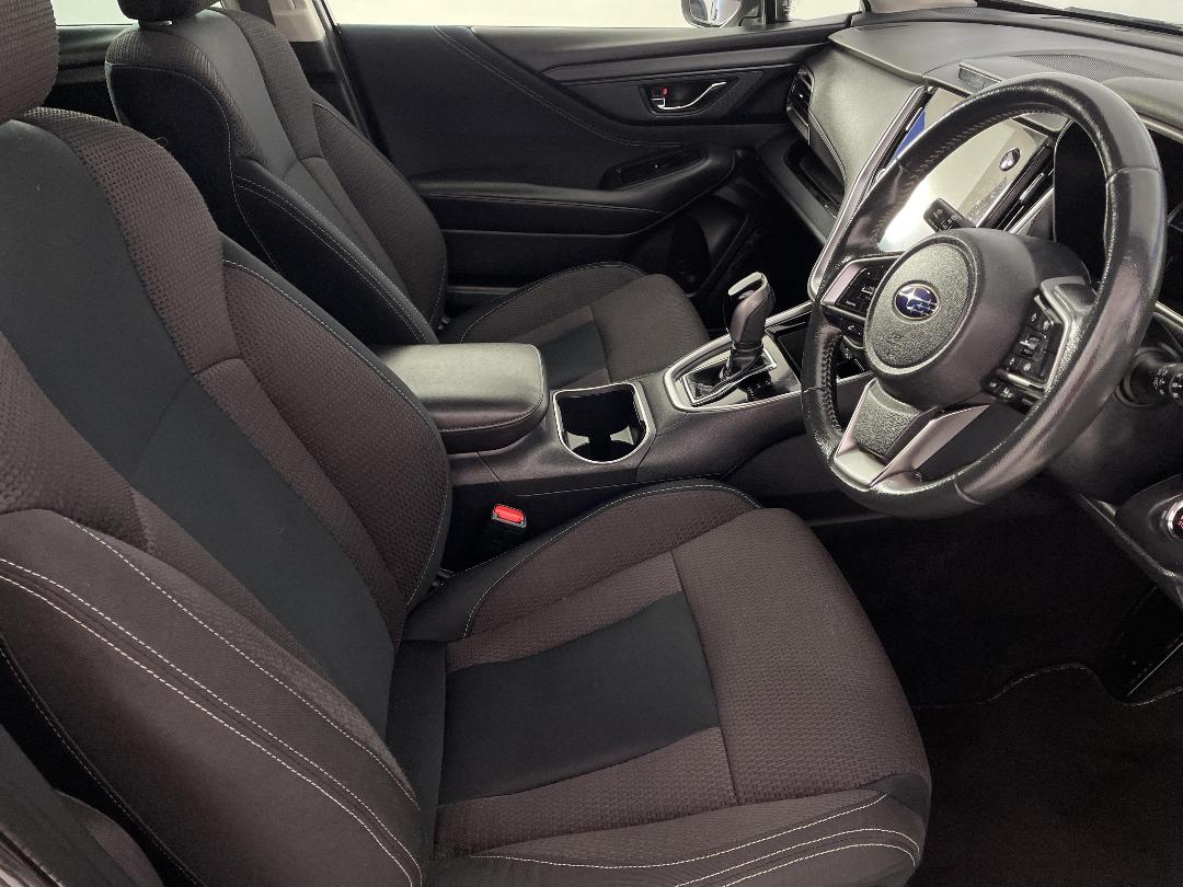 Photo '16' of Subaru Outback