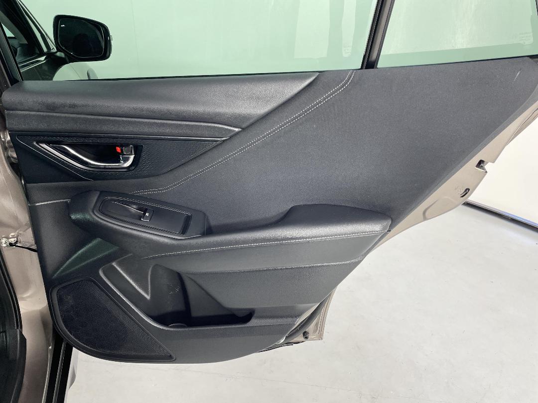 Photo '19' of Subaru Outback