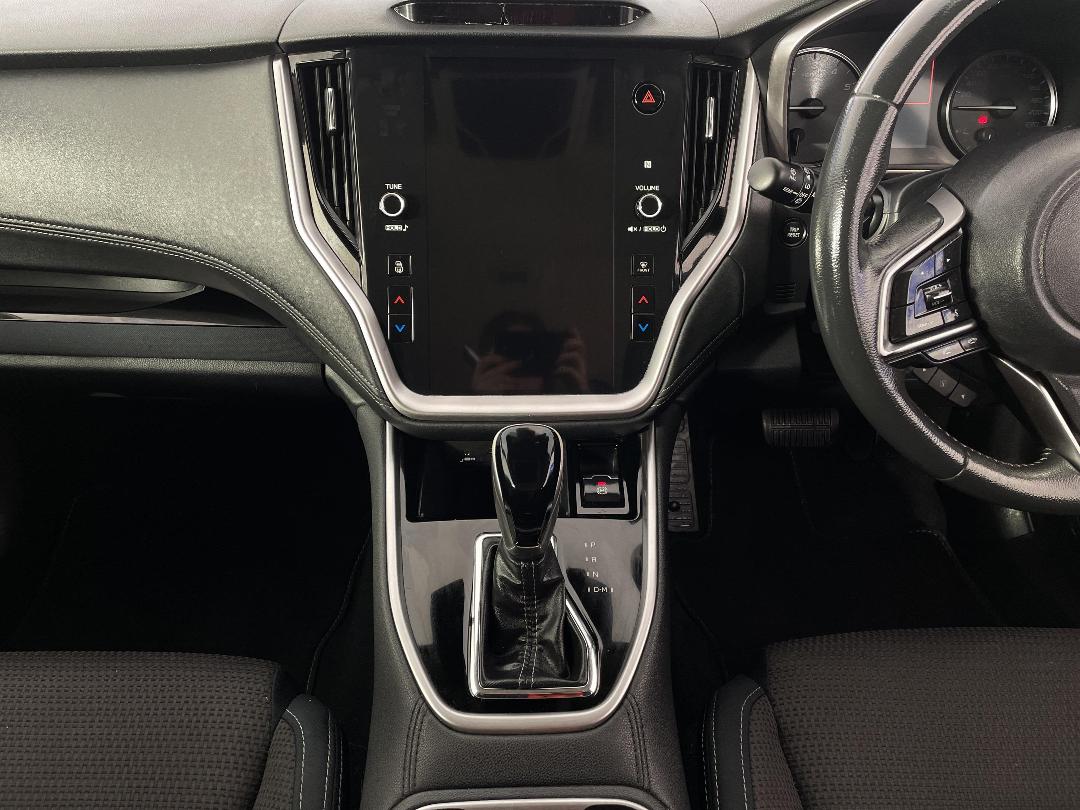 Photo '18' of Subaru Outback