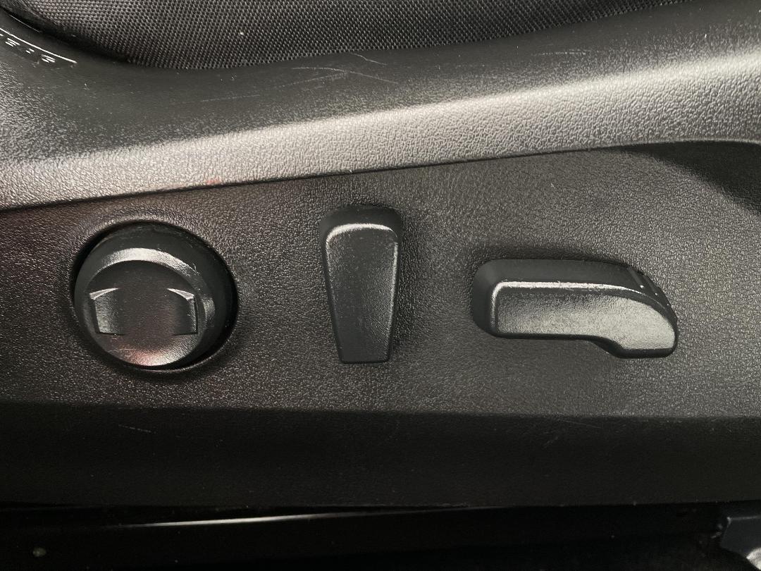 Photo '23' of Subaru Outback