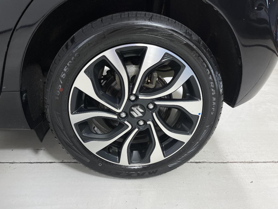 Photo '11' of Suzuki Baleno Photo '11' of Suzuki Baleno