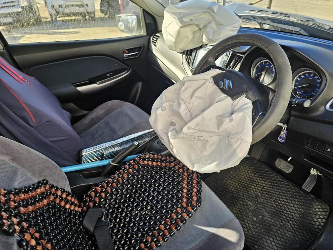 Photo '11' of Suzuki Baleno Glxa