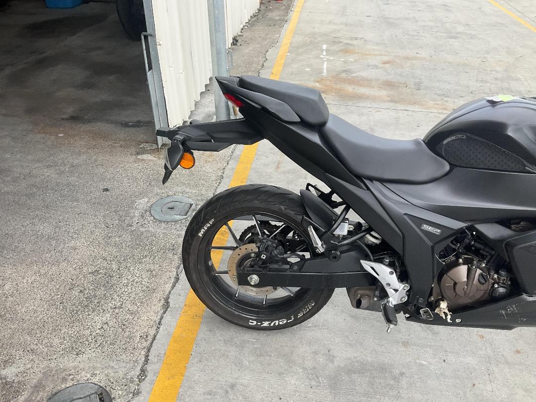 Photo '13' of Suzuki GSX250Frll9 no submodel Photo '13' of Suzuki GSX250Frll9 no submodel