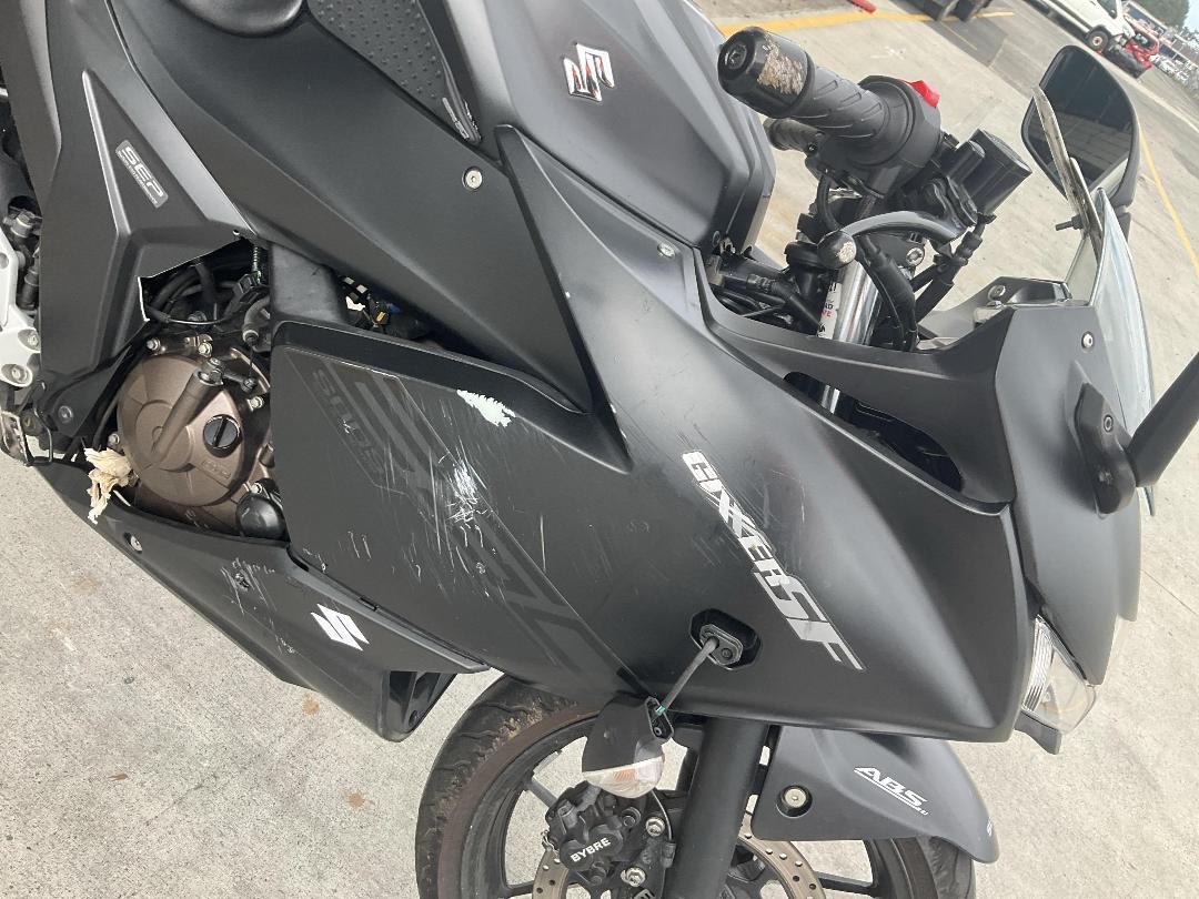 Photo '20' of Suzuki GSX250Frll9 no submodel Photo '20' of Suzuki GSX250Frll9 no submodel