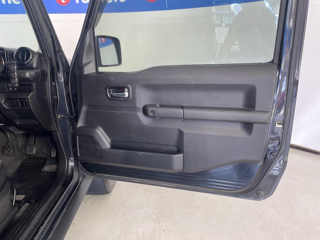 Photo '15' of Suzuki Jimny Photo '15' of Suzuki Jimny