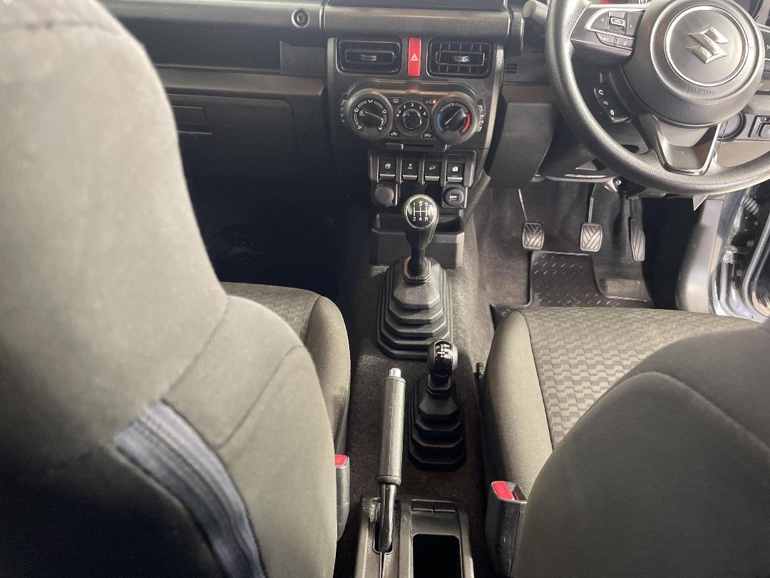 Photo '18' of Suzuki Jimny Photo '18' of Suzuki Jimny