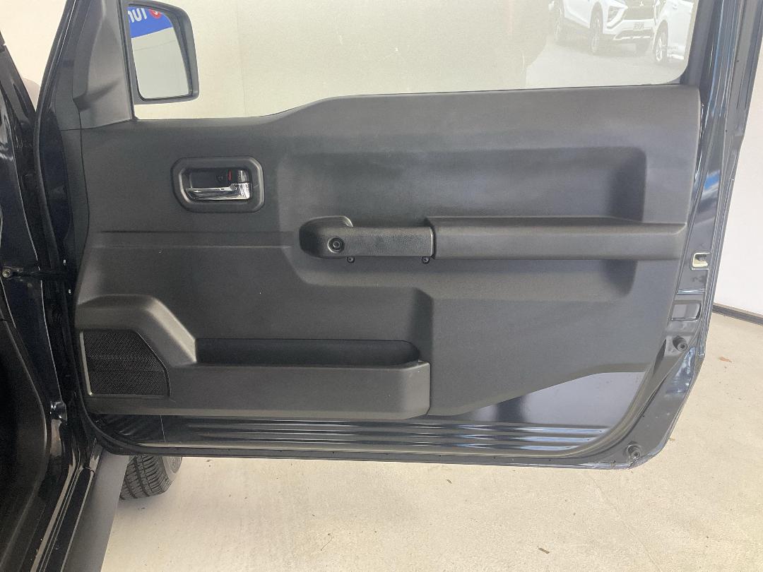 Photo '15' of Suzuki Jimny Photo '15' of Suzuki Jimny