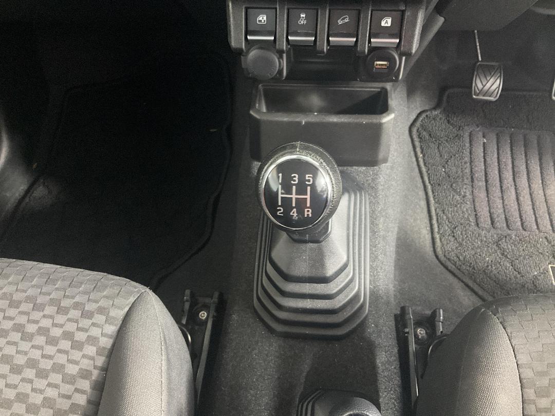 Photo '18' of Suzuki Jimny Photo '18' of Suzuki Jimny