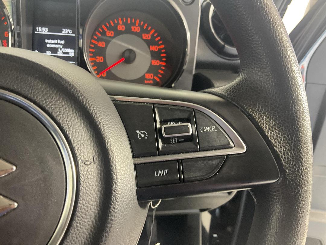 Photo '26' of Suzuki Jimny Photo '26' of Suzuki Jimny