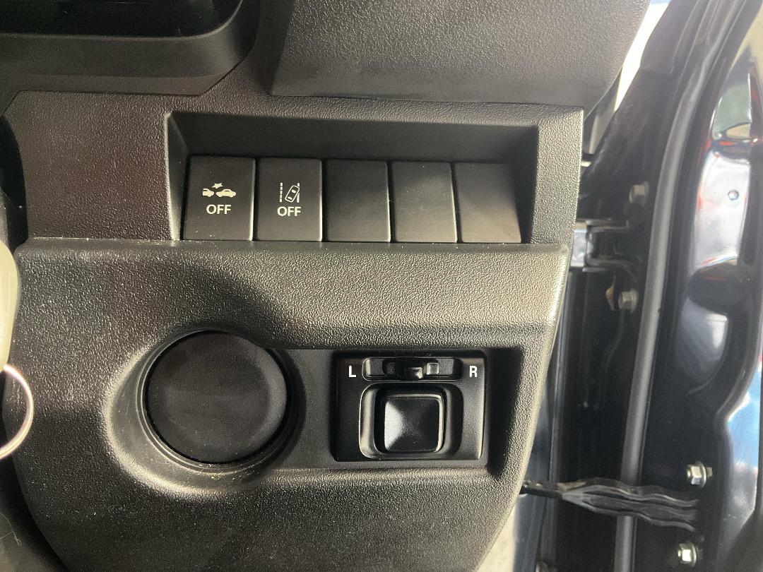 Photo '28' of Suzuki Jimny Photo '28' of Suzuki Jimny