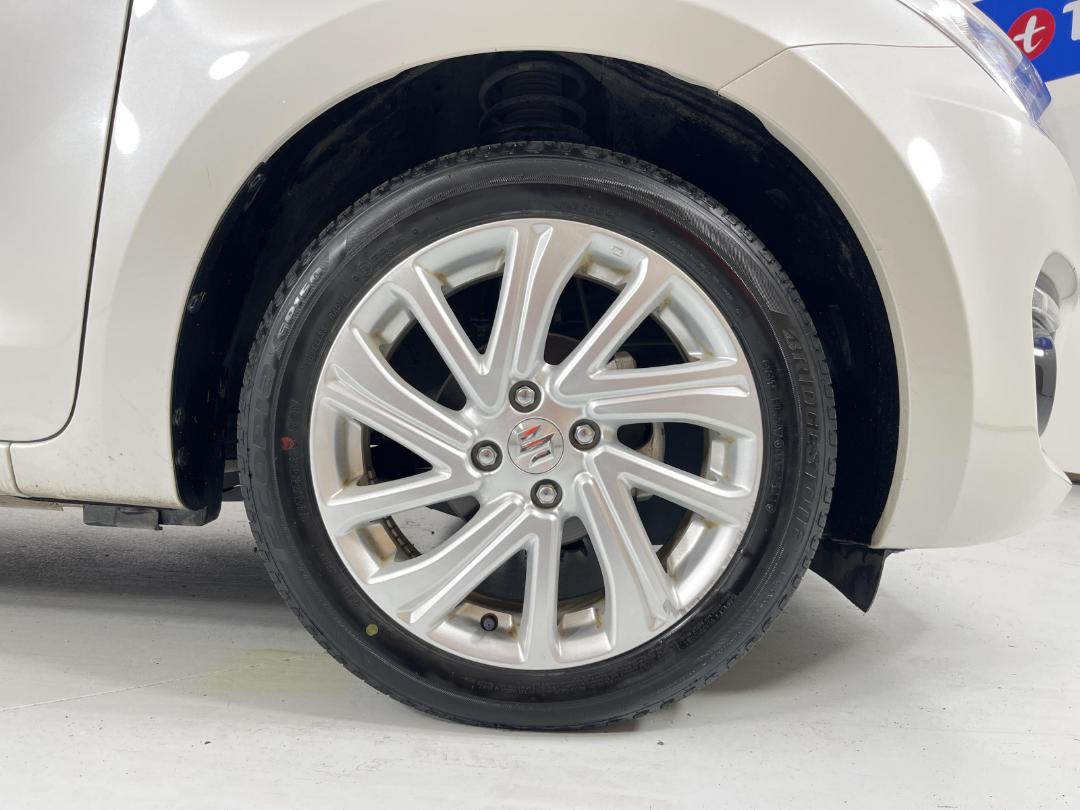 Photo '9' of Suzuki Swift Photo '9' of Suzuki Swift