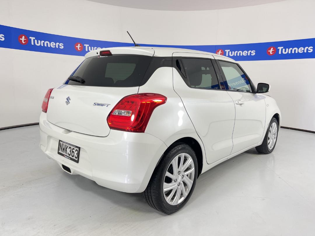 Photo '7' of Suzuki Swift Photo '7' of Suzuki Swift