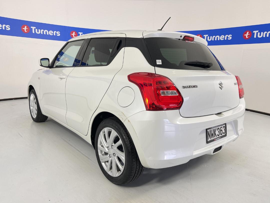 Photo '5' of Suzuki Swift Photo '5' of Suzuki Swift