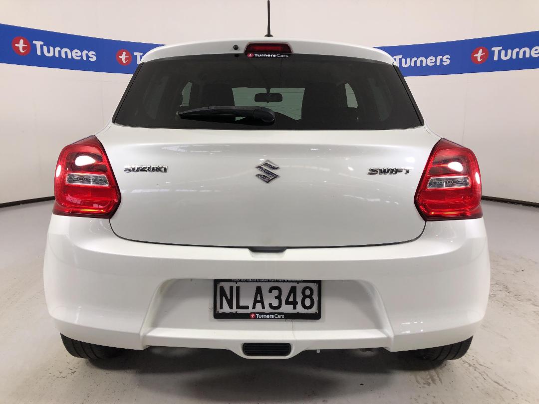 Photo '6' of Suzuki Swift