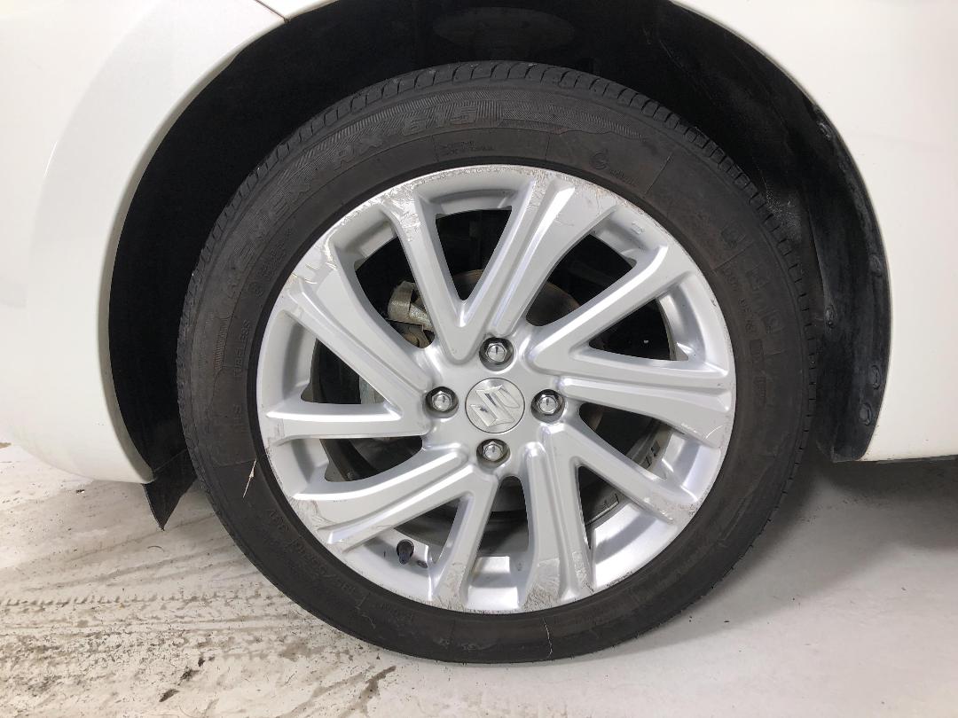 Photo '10' of Suzuki Swift