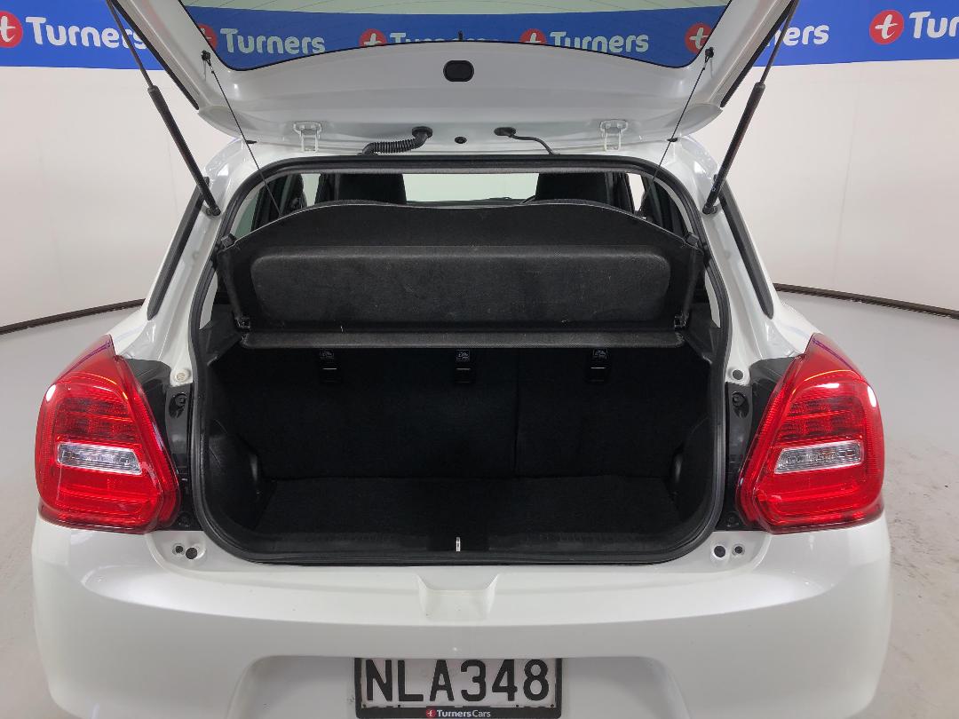 Photo '14' of Suzuki Swift