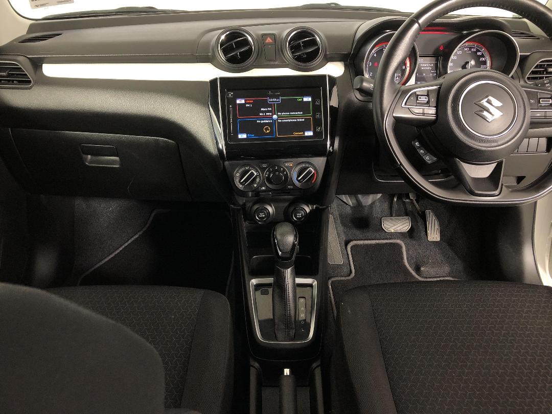 Photo '17' of Suzuki Swift