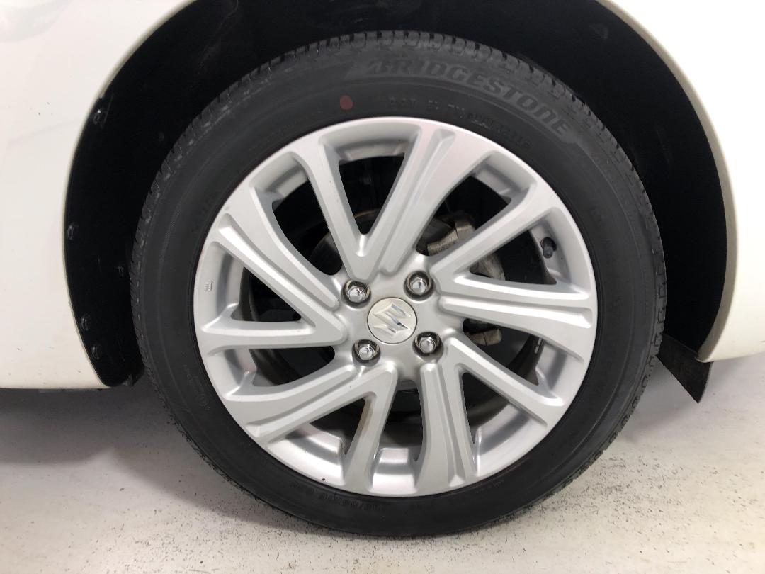 Photo '9' of Suzuki Swift