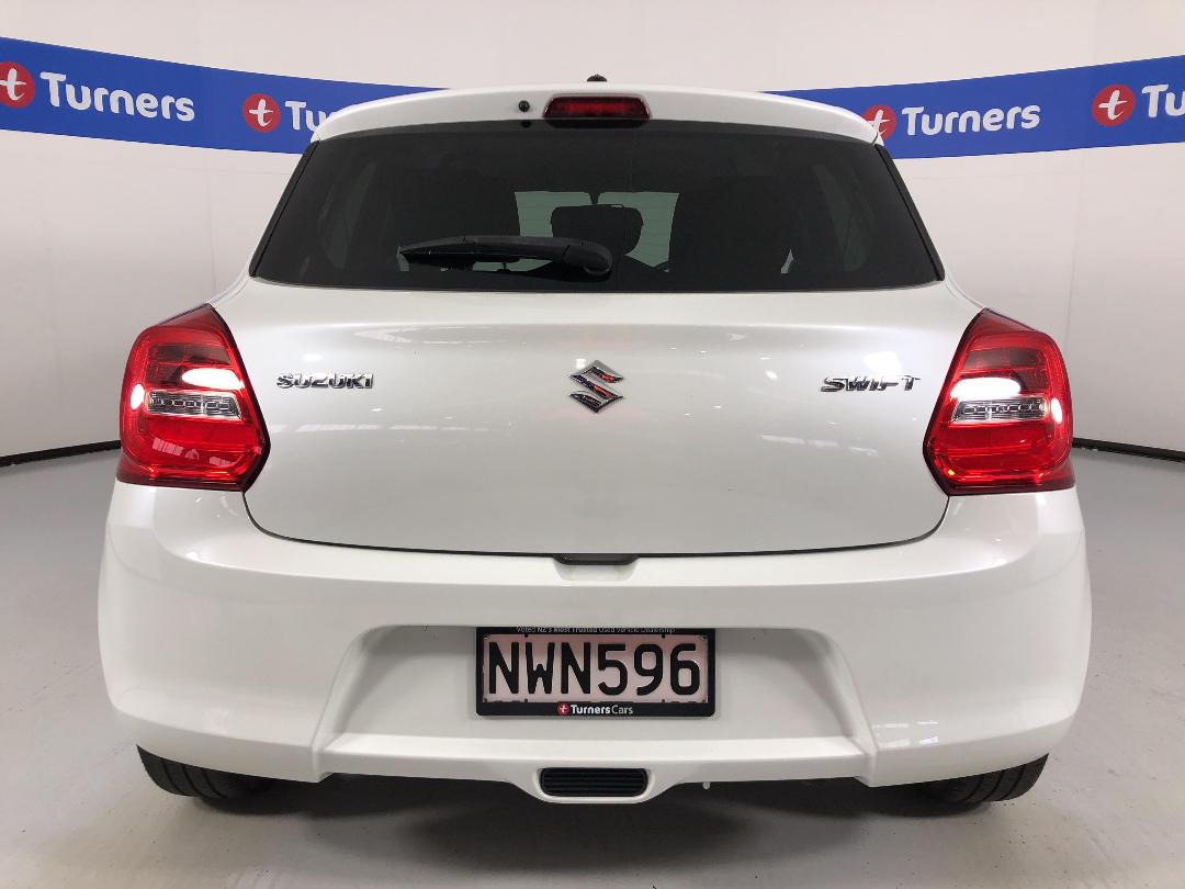 Photo '6' of Suzuki Swift