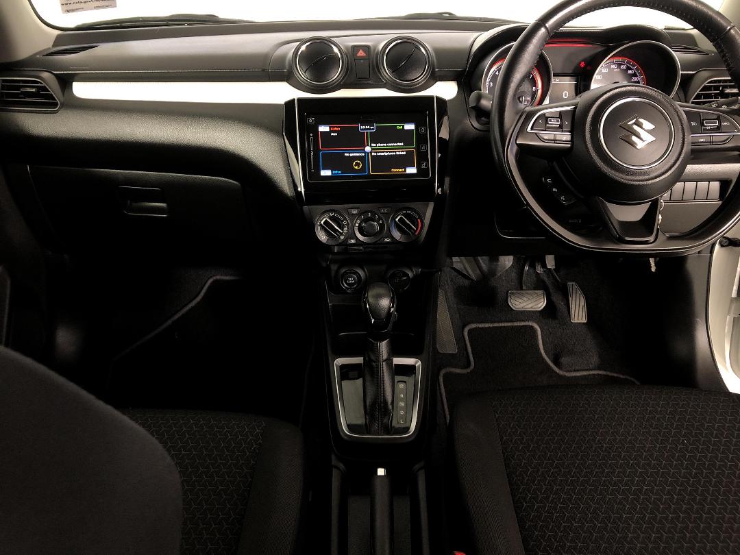 Photo '17' of Suzuki Swift