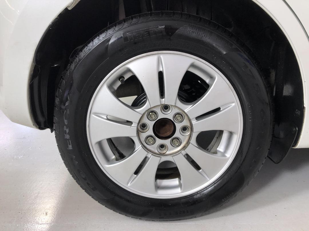 Photo '12' of Suzuki Swift