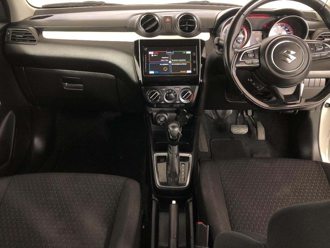 Photo '17' of Suzuki Swift