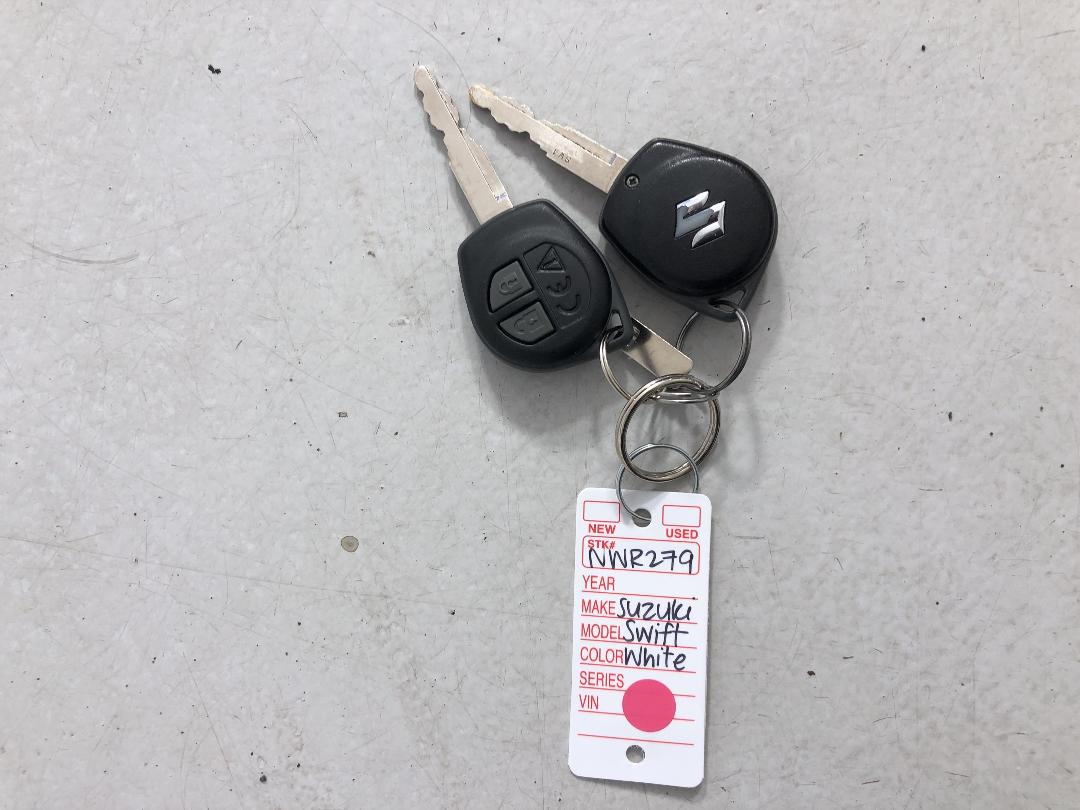 Photo '22' of Suzuki Swift