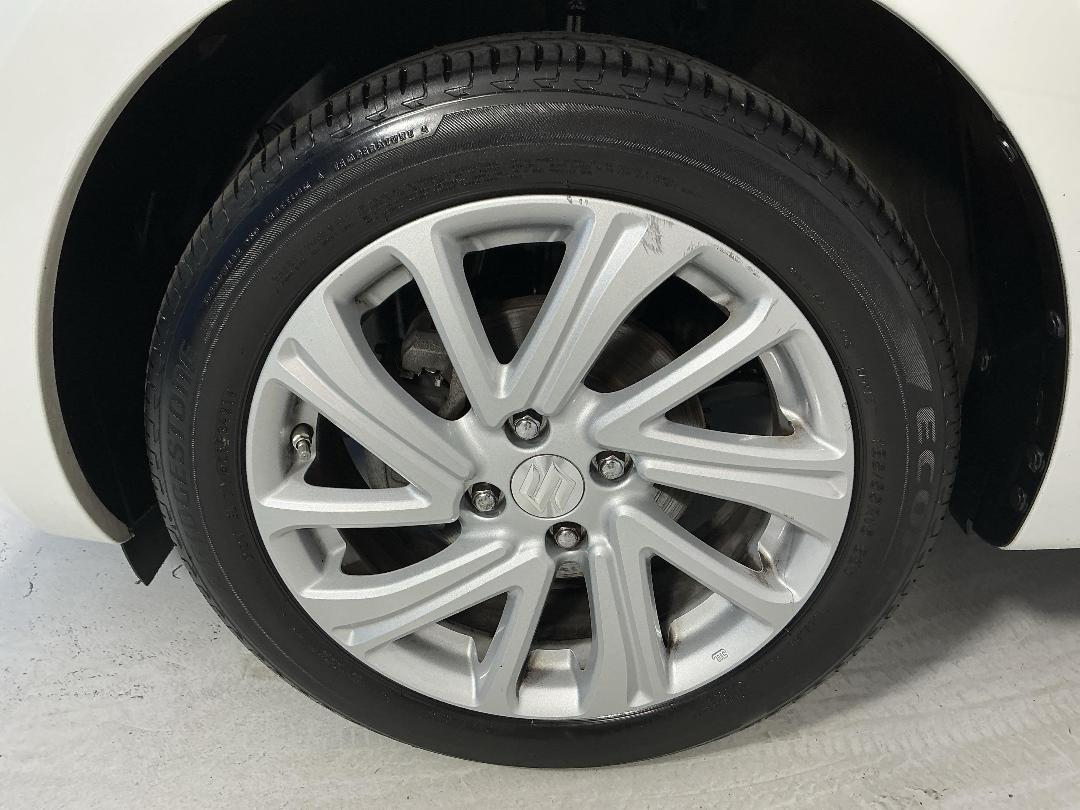 Photo '10' of Suzuki Swift