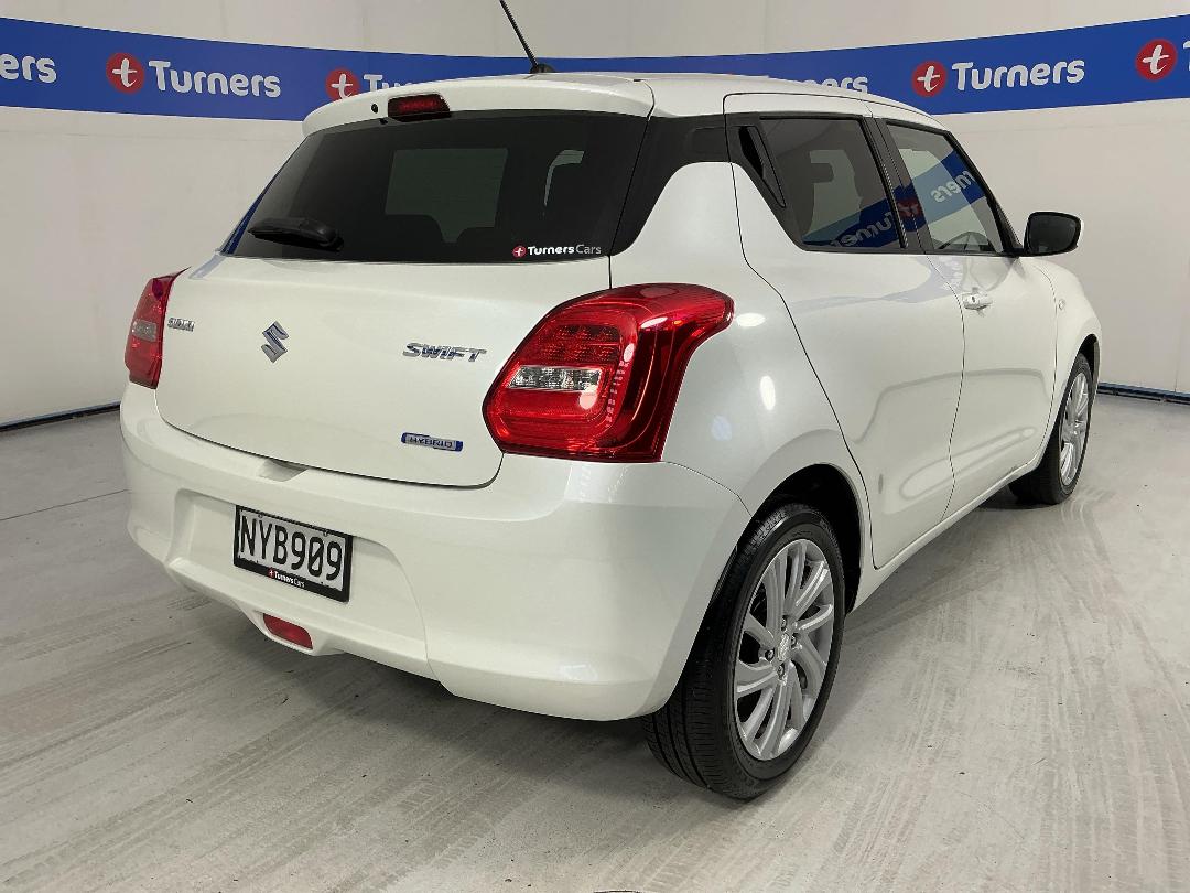 Photo '7' of Suzuki Swift