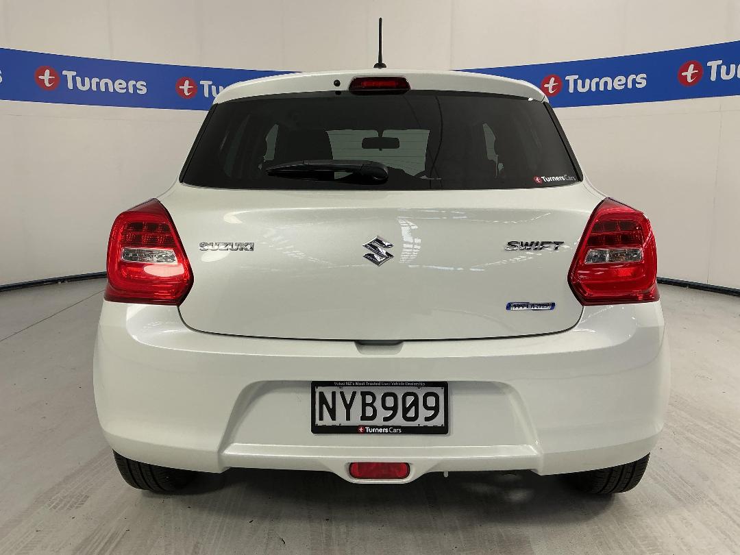 Photo '6' of Suzuki Swift